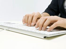 建筑企業(yè)資質(zhì)顧問（拓展市場，維護(hù)客戶）